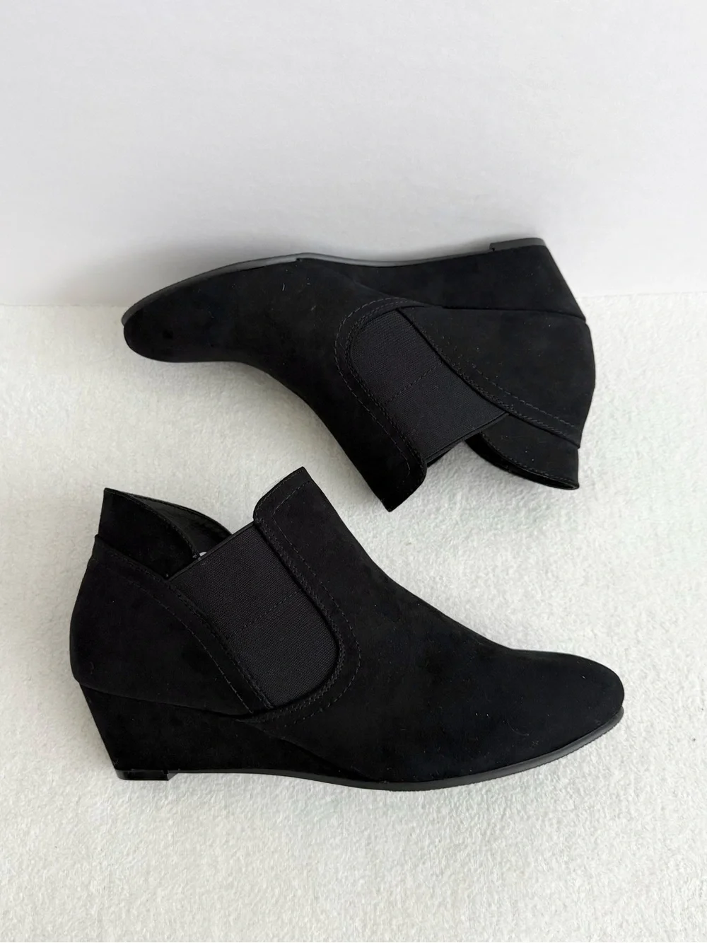 Black Wedge Ankle Booties Women’s 8.5 Stretch Comfort Fall NWT